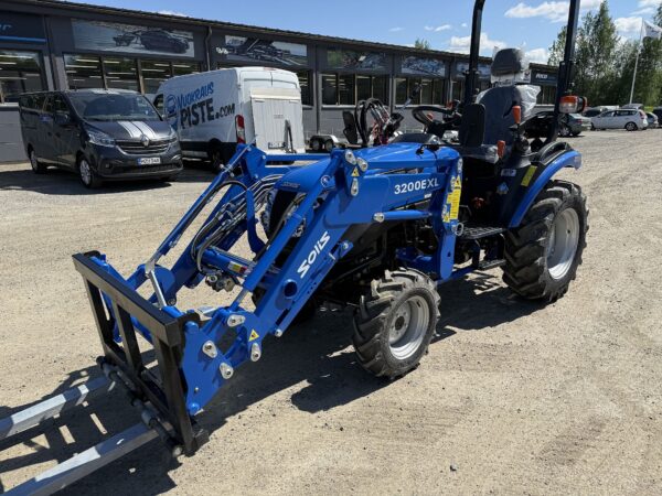 Solis 26 9+9 4WD